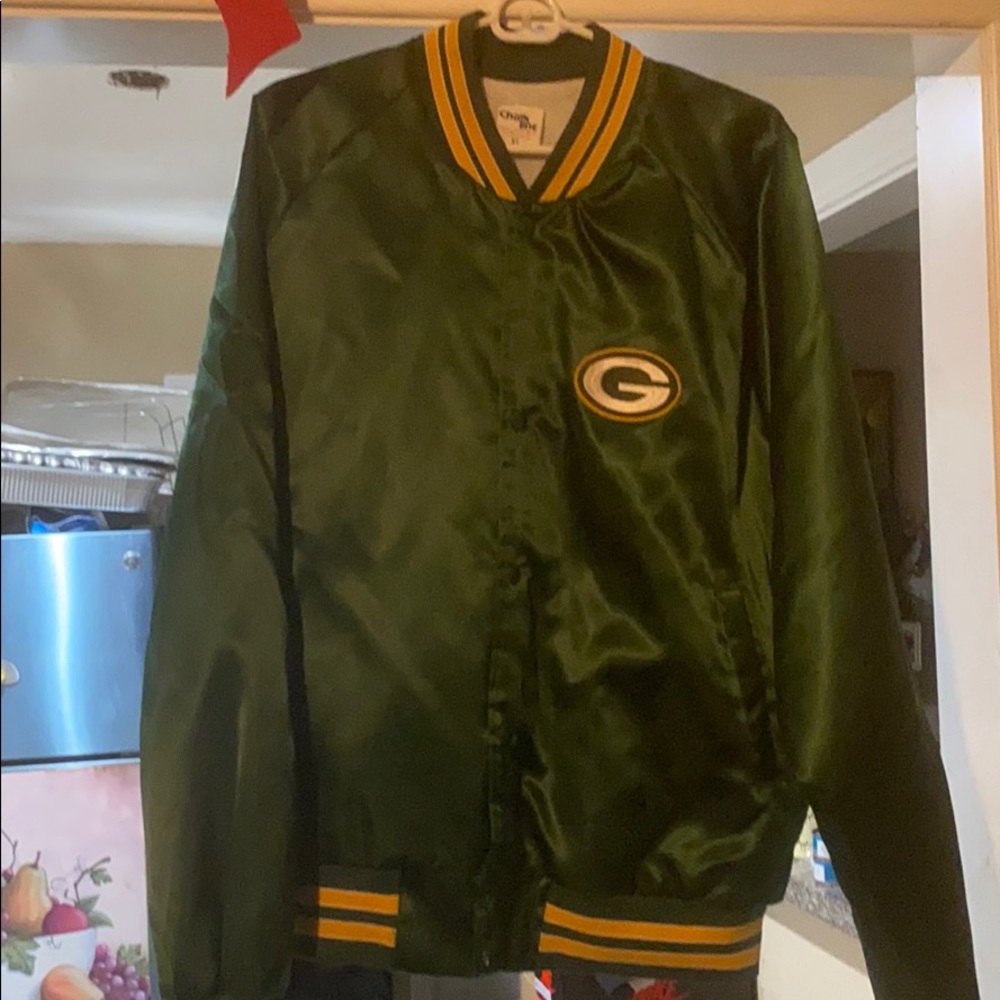 Chalk line Green Bay Packers satin jacket